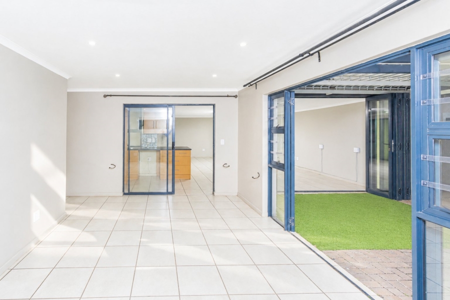 3 Bedroom Property for Sale in Magalies Golf Estate North West
